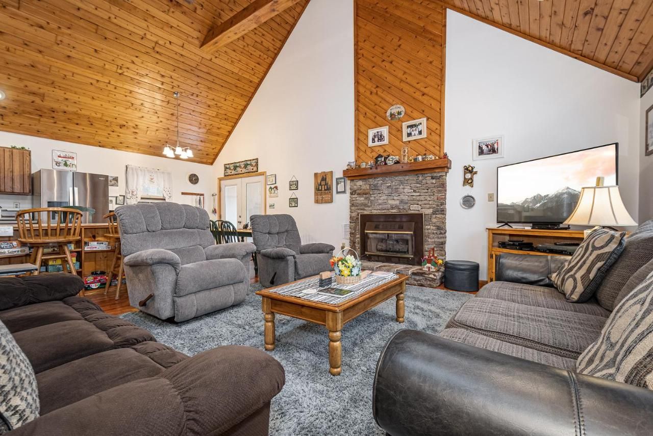 Home Sweet Cabin