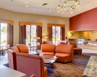 The Lodge at Roseburg - Roseburg - Resepsjon