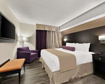 Best Western Plus Toronto North York Hotel & Suites - טורונטו - חדר שינה