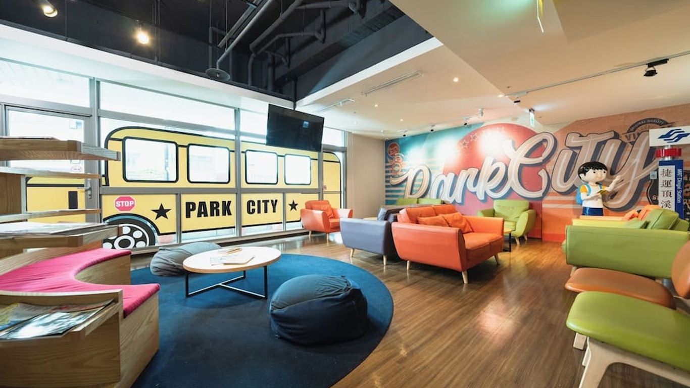 Park City Inn & Hostel