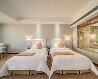 Jolly Hotel - Trường Sa - Phòng ngủ