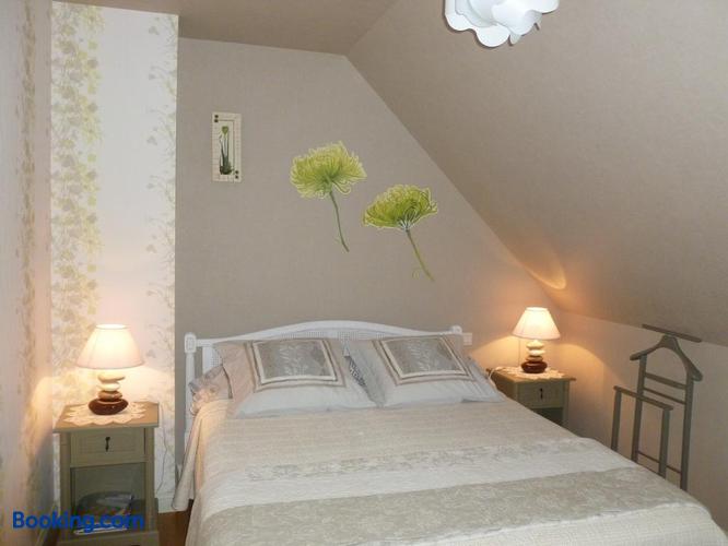 Jardin Du Levant C 118 C 1 1 9 Combourg Hotel Deals Reviews Kayak