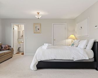 Garden Suite near Jericho Beach - Vancouver