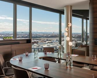 NH Collection München Bavaria - מינכן - חדר אוכל