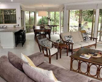 Couch Surf In Inverloch - Free Wifi - Inverloch - Sala de estar