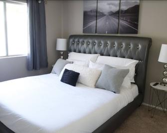 Safe and Clean Apartment in Lakewood CA - Lakewood - Bedroom