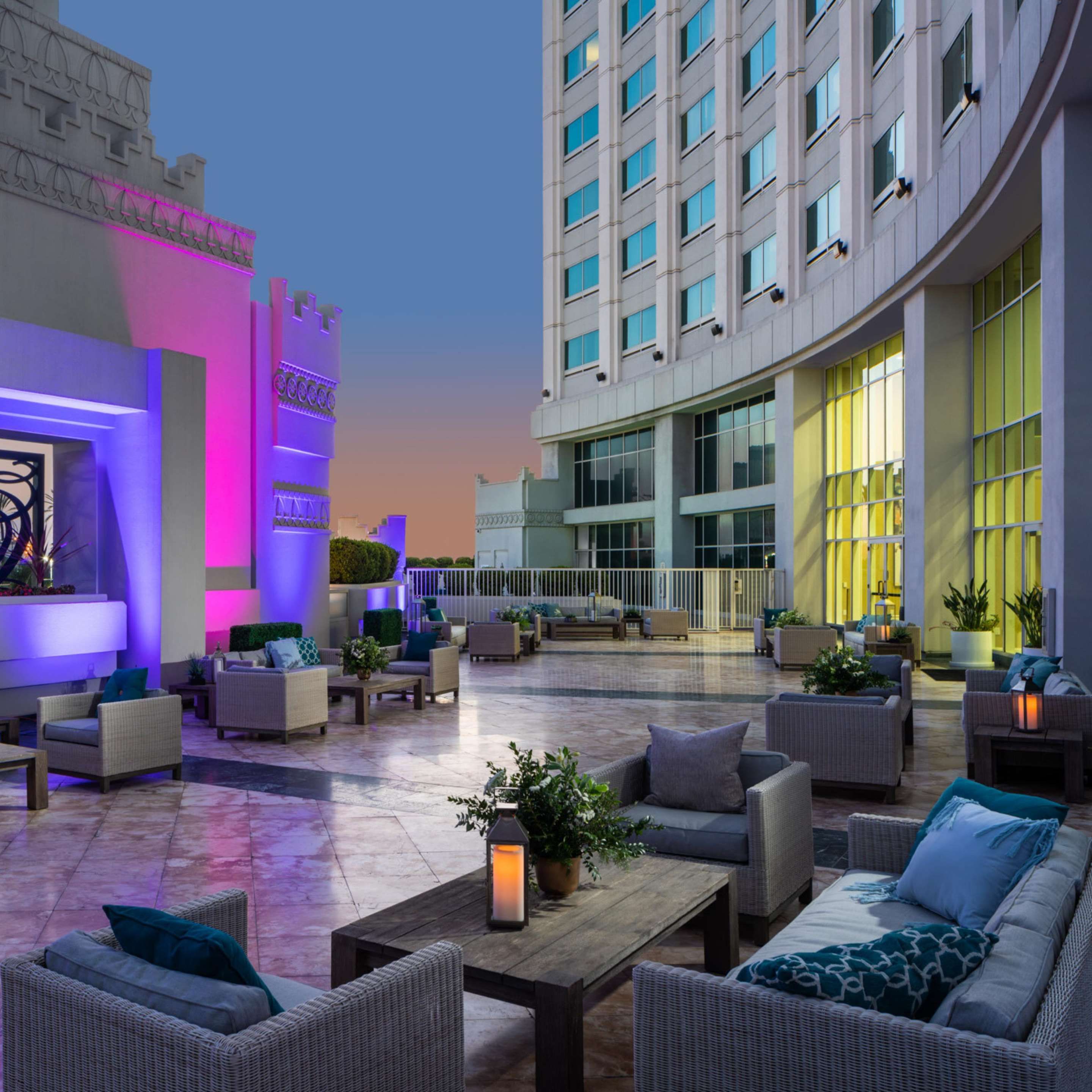 The Commerce Casino & Hotel - Commerce - Patio
