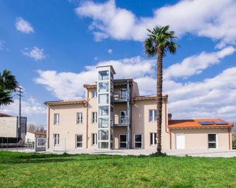 Ostello La Salana - Capannori - Edificio