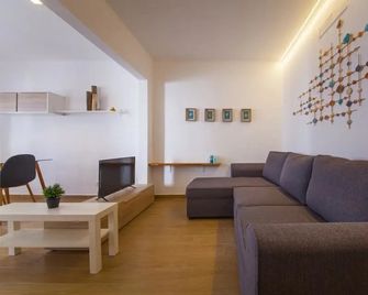 Tamar Guesthouse - Lagos, Portugalia - Sufragerie