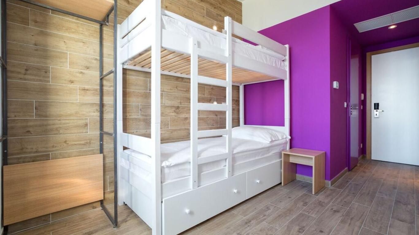 Hostel Link