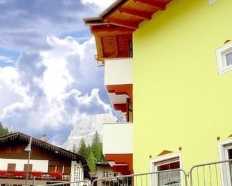 Albergo Centrale - Canazei - Venkovní prostory