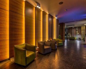 Nyota Hotel & Conference Center - Mamaia - Lobby