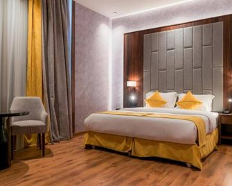 Chic Suite Stay | Palette Luxury Mas - Jeddah - Bedroom