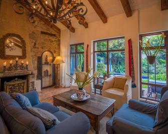 Casa Encantada - Antigua - Stue