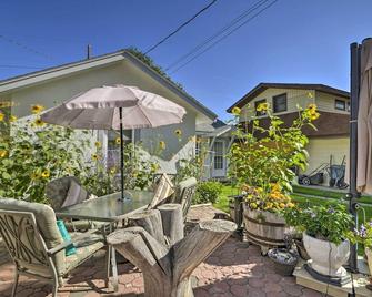 Well-equipped Cody Cottage 2 Miles to Cody Rodeo! - Cody - Patio