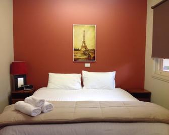 Coach House Inn - Bright - Habitación