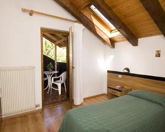 Casa Alpina Sant' Apollinare - Canale d'Agordo - Camera da letto