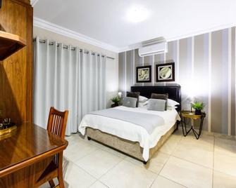 Adato Guesthouse - Potchefstroom - Bedroom