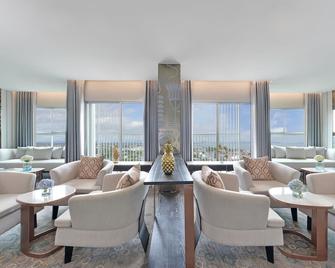 Centre Point Prime Hotel Pattaya - Pattaya - Lounge