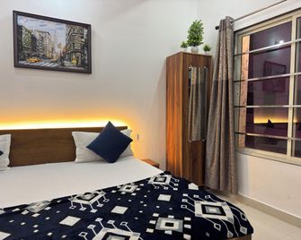 Shree Radha Vallabh Palace 800 m from Prem Mandir - Vrindavan