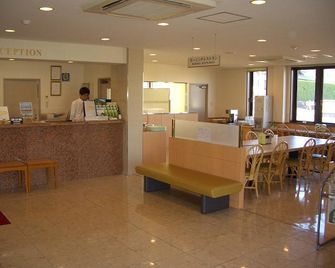 Hotel AZ Yatsushiro Miyahara - Hikawa - Front desk