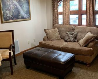 Cumberland Gap Inn - Cumberland Gap - Living room