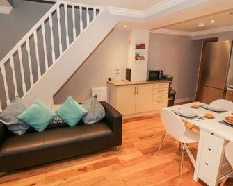 Annest - Bangor - Living room