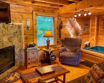 Sweet Serenity by RedAwning - Wears Valley - Living room