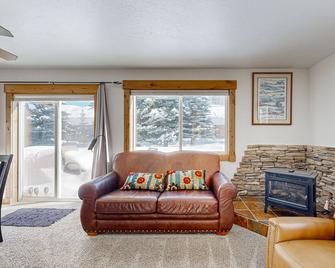 The Ponderosa at Aspen Village - McCall - Living room