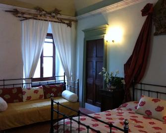 Castello Di Frassinello - Frassinello Monferrato - Bedroom