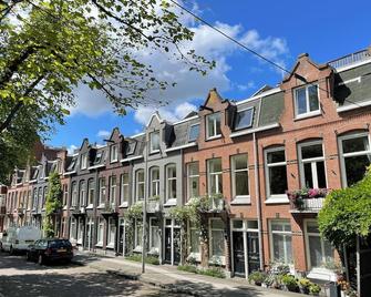 Canal View Stay Amsterdam - Amsterdam - Building