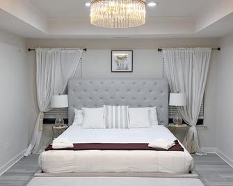 Embrace Tranquility: A modern retreat home where serenity meets style - Elizabeth City - Bedroom