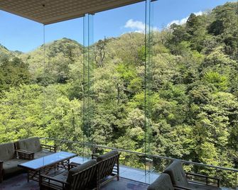 Shirasagiyu Tawaraya - קאגה - מרפסת