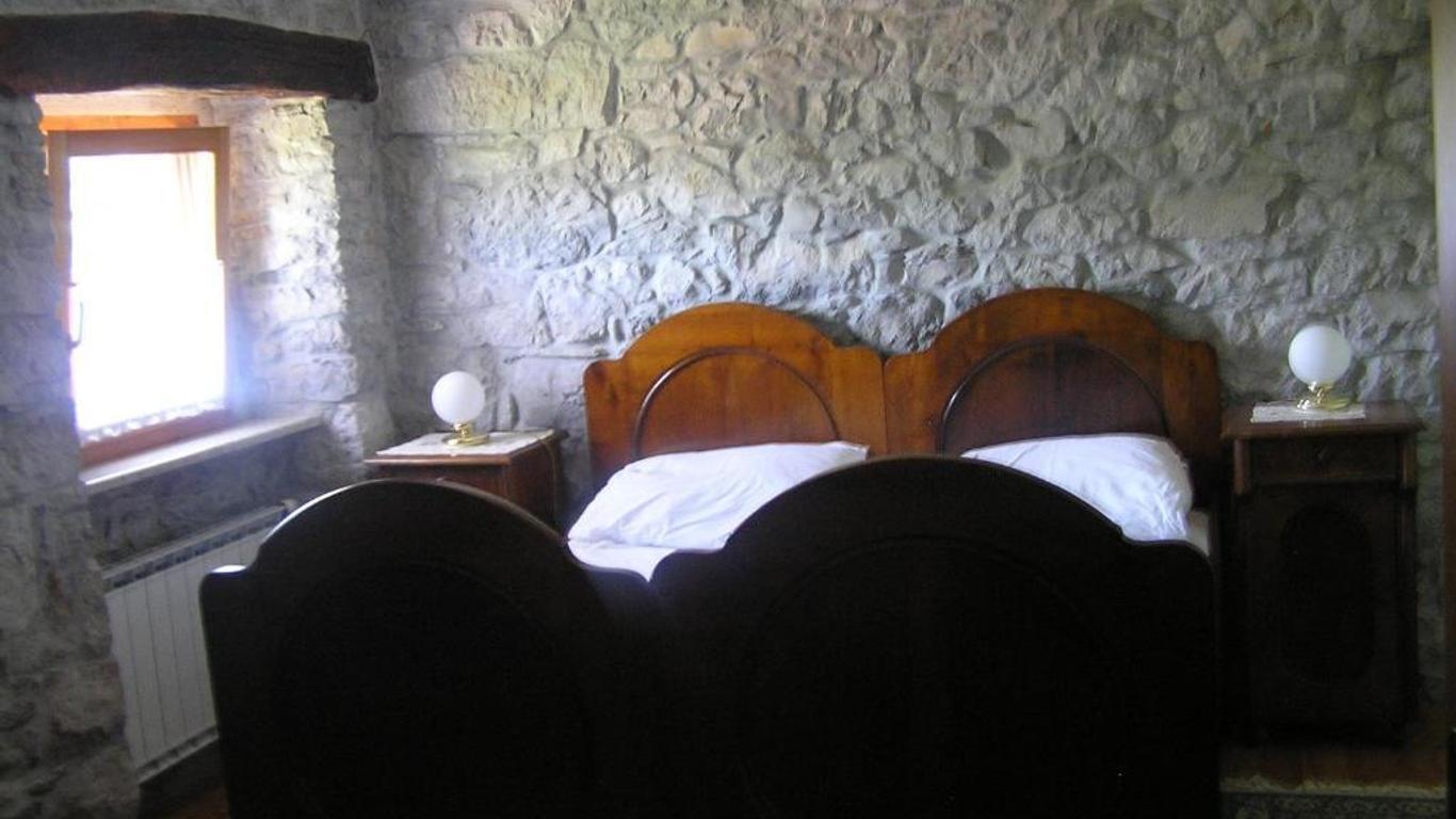 Guesthouse Domacija Sajna