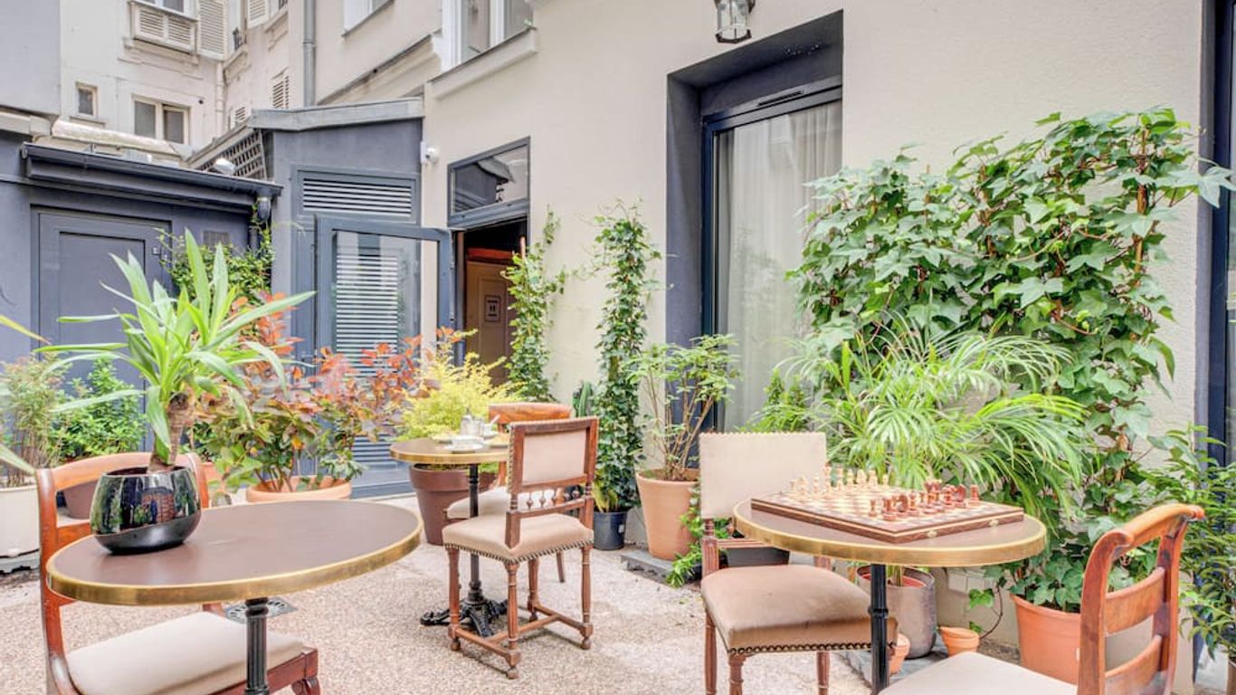 Hôtel Maât Batignolles