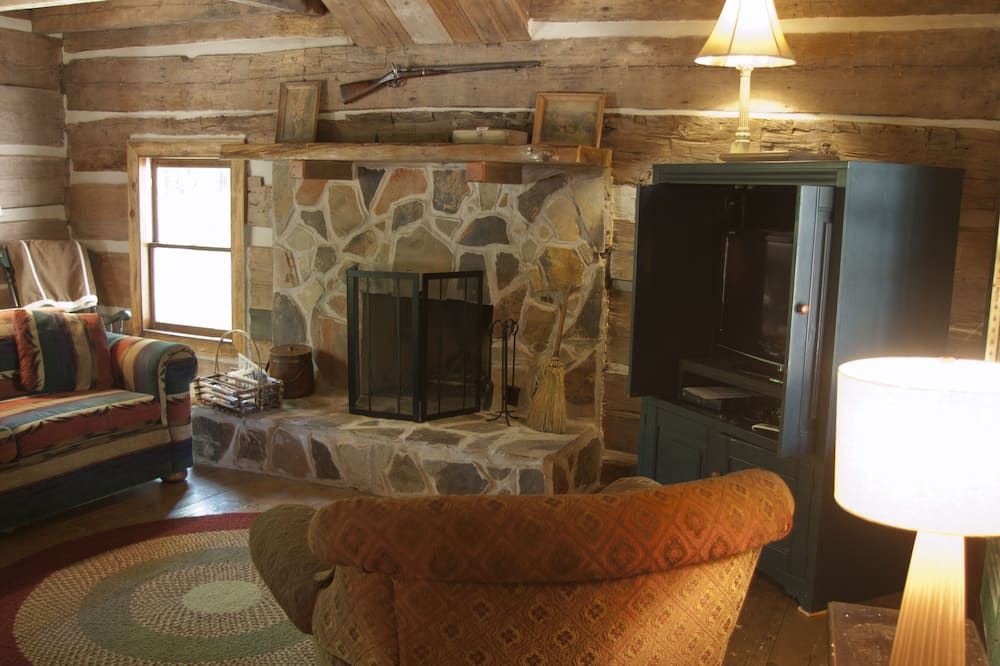 1790 Era Original Log Cabin in beautiful East Tennessee - Samuel Harned Cabin - Clinton - Sala de estar