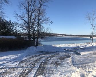 Cozy little cottage with big memories - Campbellford - Property amenity