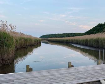 Nature's Paradise - Piermont