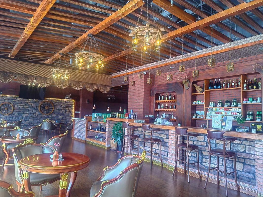 Enrichee Gloria Plaza Hotel thumbnail 3