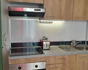 appart cosy 2 chb wifi jardin - Châteauroux - Cocina