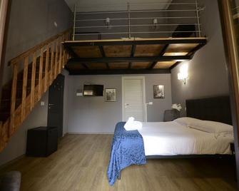 بالاتزو أوليفيتو - فلورنس - غرفة نوم