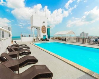 Hotel Faranda Express Soloy and Casino, a member of Radisson Individuals - Panama City - Pool