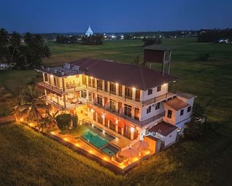 Serene Park Hotel By Ark - Tissamaharama - Building