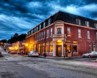 Saint George Hotel - Weston - Будівля