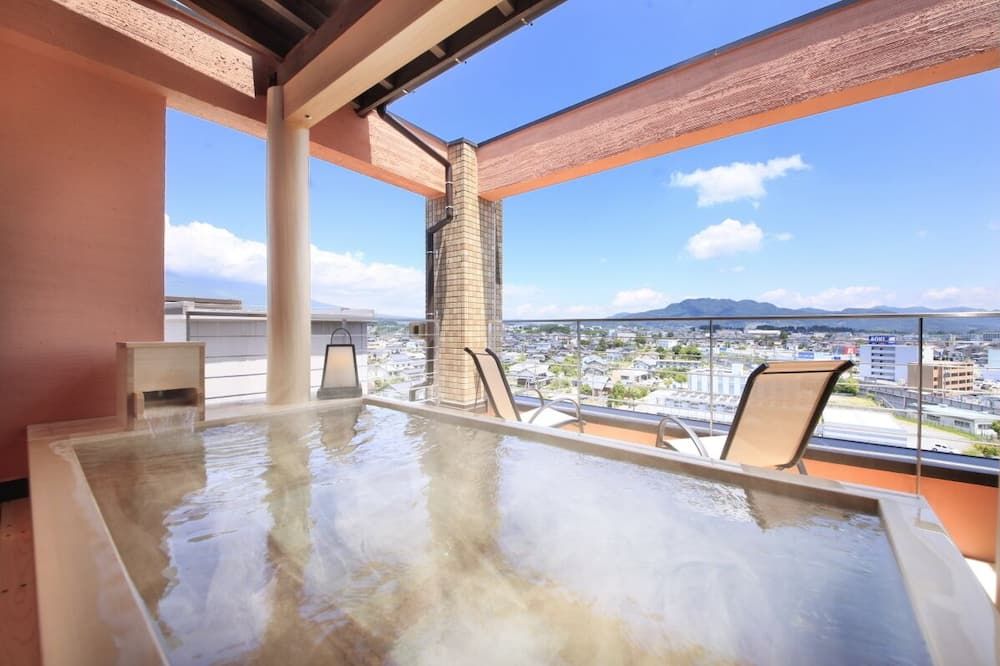 Aqa Hotel Annex - Saku - Balcony