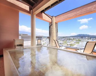 Aqa Hotel Annex - Saku - Balcony