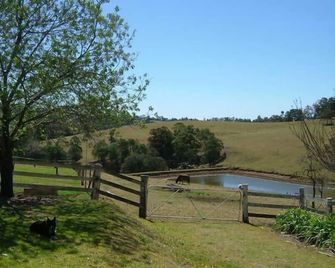 Hermitage Cottage - Richmond - Outdoor view