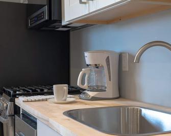 A Wave Inn - Montauk - Kuchyň