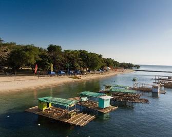 Matabungkay Beach Hotel - Lian - Playa