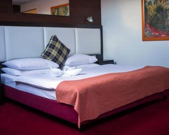 Hotel Slavie - Cheb - Bedroom